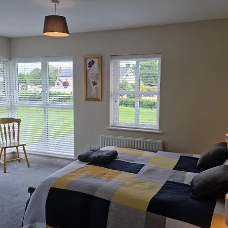 度假居 Superb 4 Bed / 3 Bath In