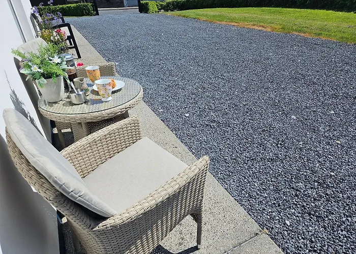 Superb 4 Bed / 3 Bath In 米切尔斯敦